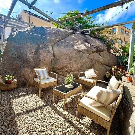 Apartment In Centro Con Giardino E Terrazza La Maddalena (Sassari)